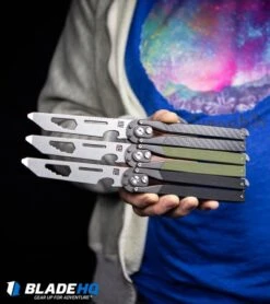 Artisan Cutlery Kinetic-Tool Automatic Butterfly Tool Carbon Fiber (4" Satin) -Pocket Knife Shop Artisan Cutlery Kinetic Tool Automatic Butterfly Tool OD Green G 10 Satin BHQ 94497 kp in hand web